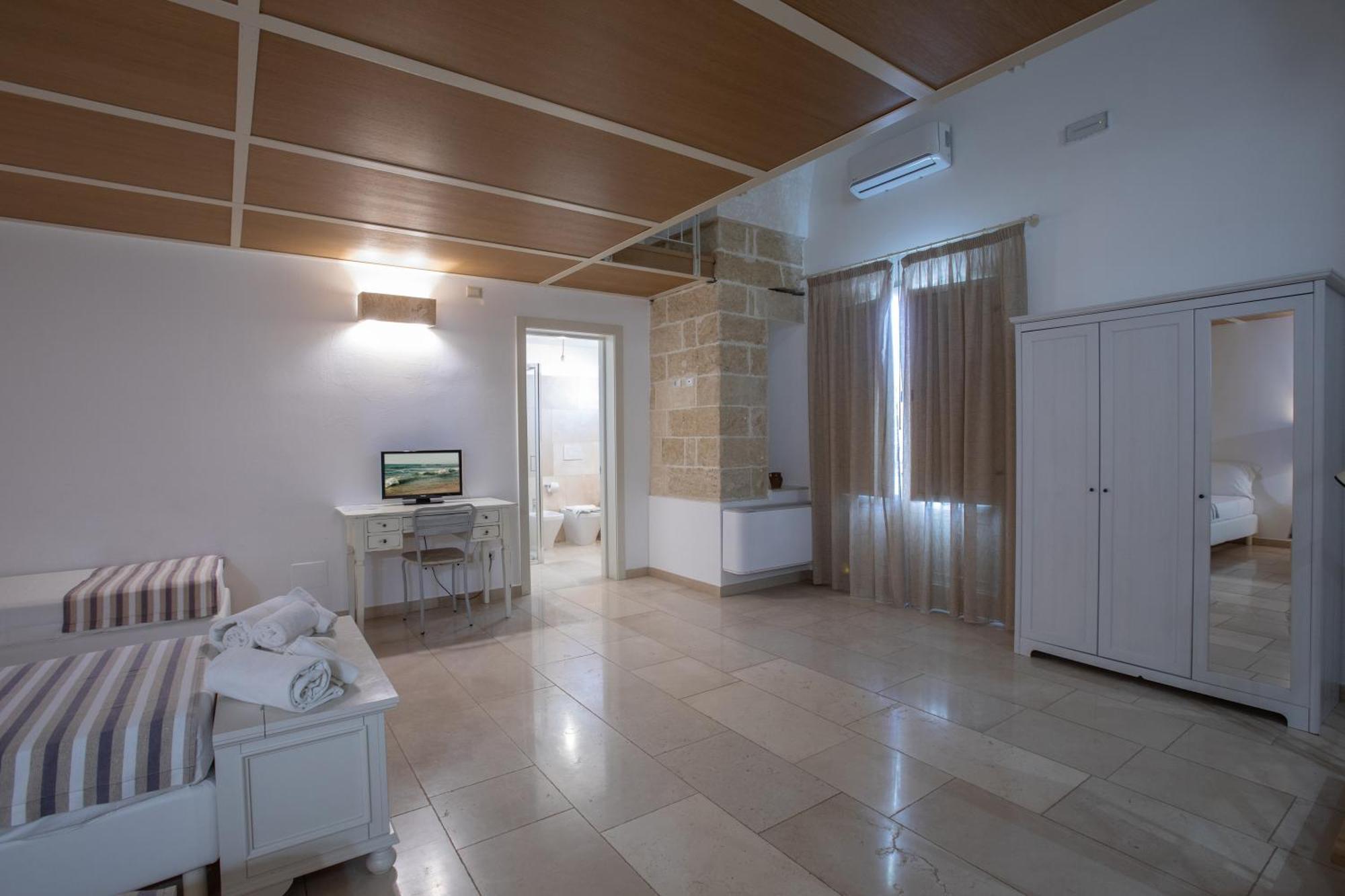 Casale Donna Rosa Bed & Breakfast Sannicola Exterior photo