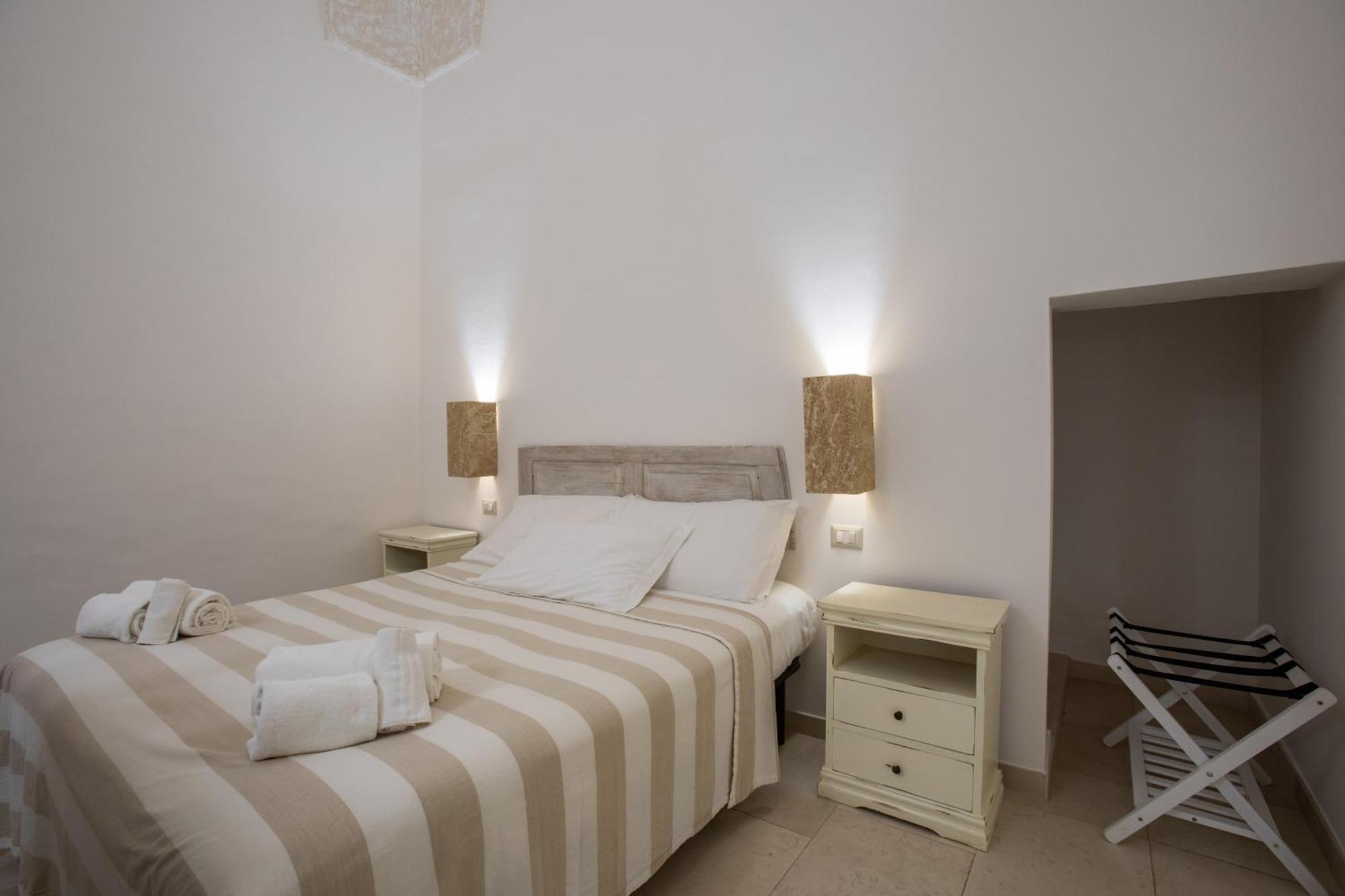 Casale Donna Rosa Bed & Breakfast Sannicola Exterior photo